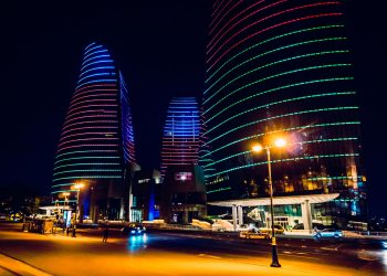 Exploring the Vibrant Nightlife of Baku, Azerbaijan