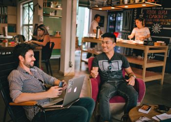 Digital Detox: The Health Benefits of Unplugging in a Wired World